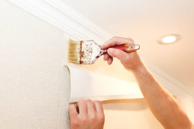 Pose de papier peint à Orny — revêtements muraux et toiles de verre